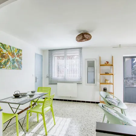 Mimosa By Interhome Апартаменты Сис-Фур-Ле-Пляж