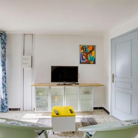 Mimosa By Interhome Сис-Фур-Ле-Пляж